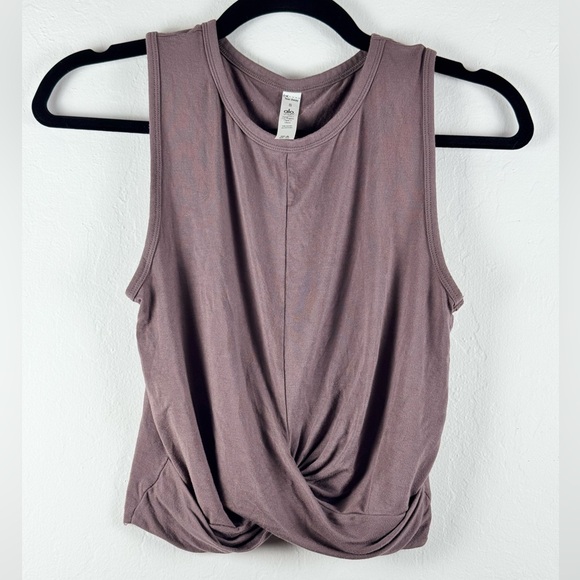 ALO Yoga Cover Tank Size Small $58 - Picture 5 of 11